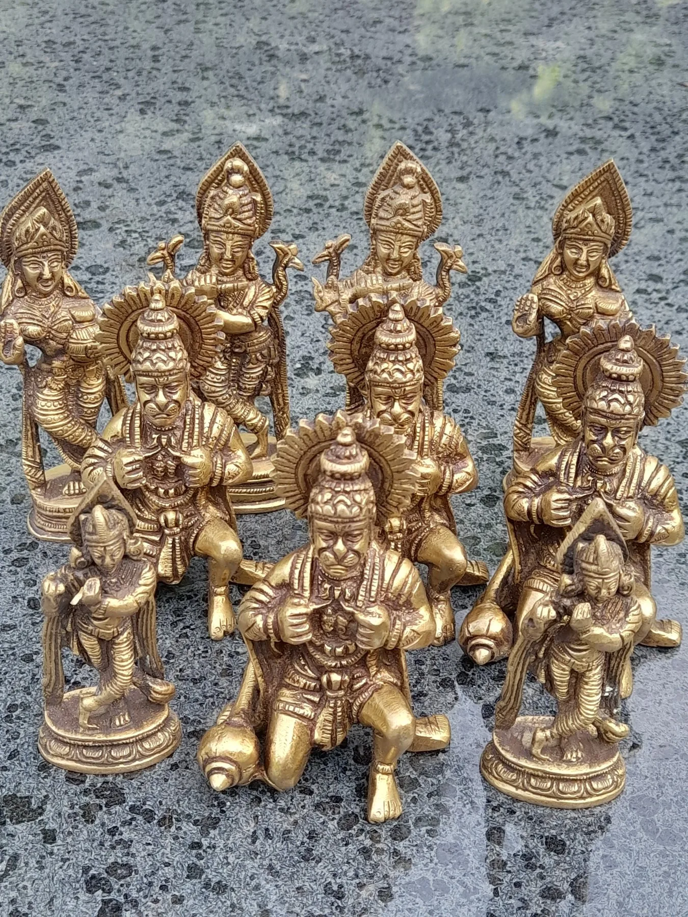Bronze figurines Hanuman, Krishna and female bohyne (10 pcs)
