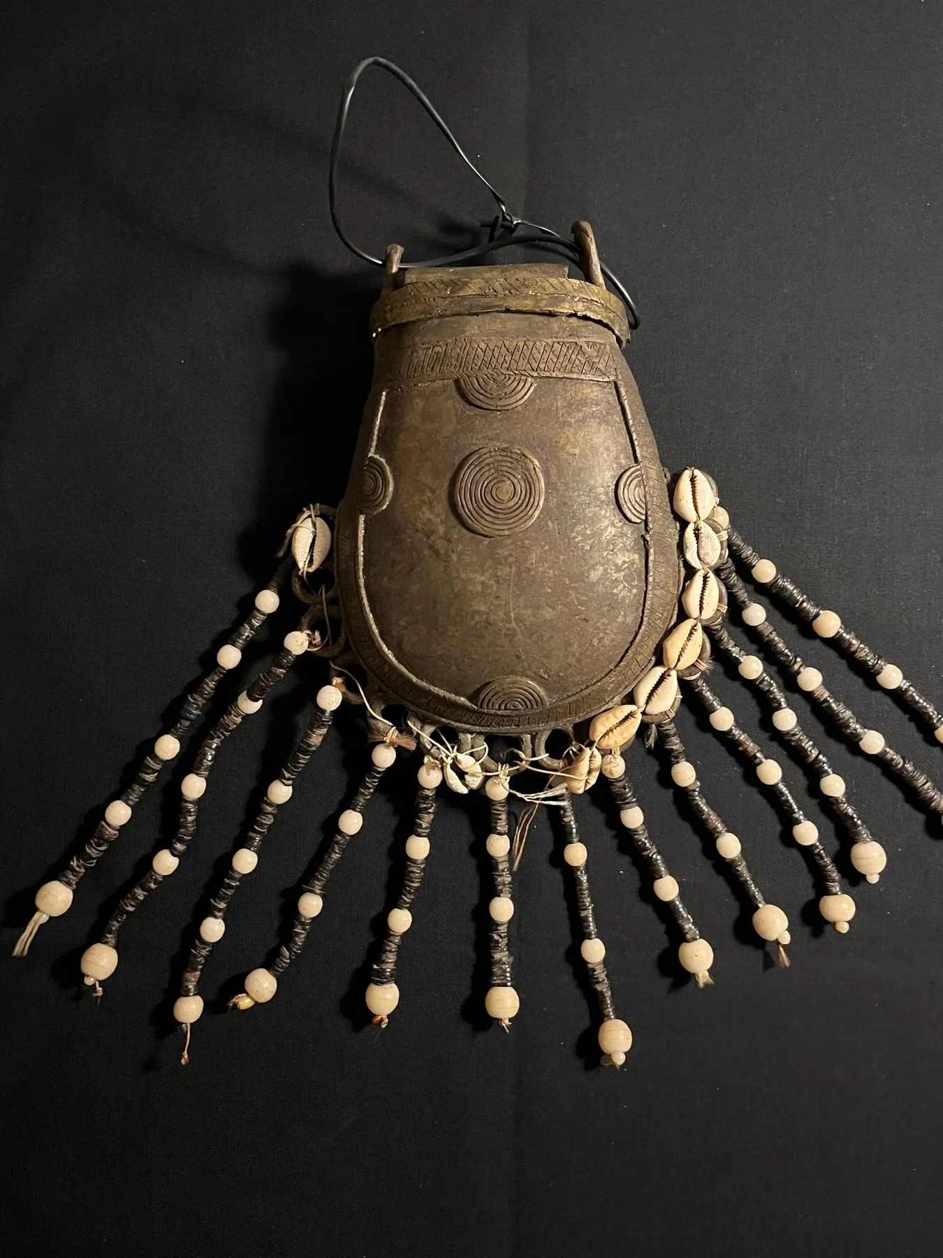 Tribal African bronze satchel in Beninu